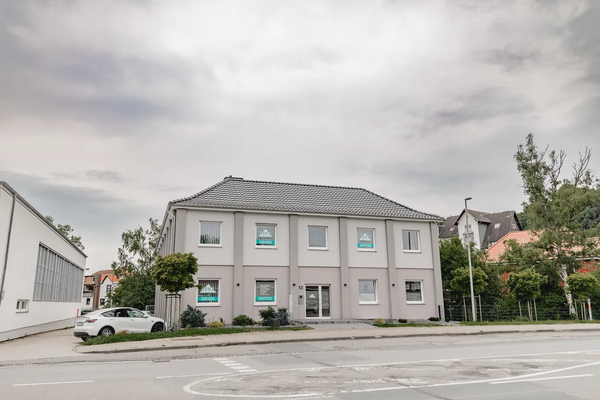 REKA Firmengebäude an der Alfelder Straße 13 in Diekholzen – Firmensitz des ambulanten Pflegedienstes